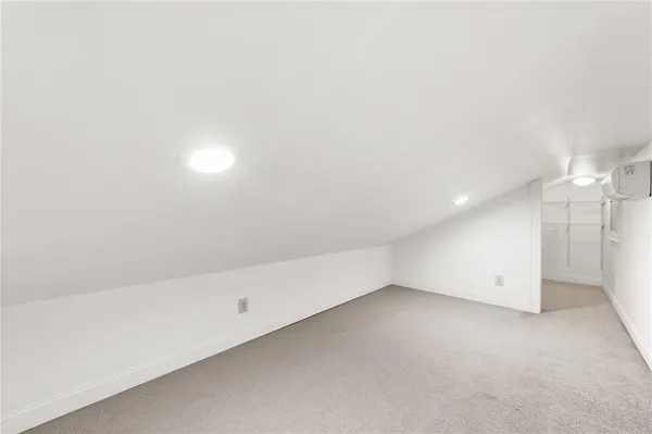 $639,000 | 27900 East Dye Store Road, Weston, MO 64098