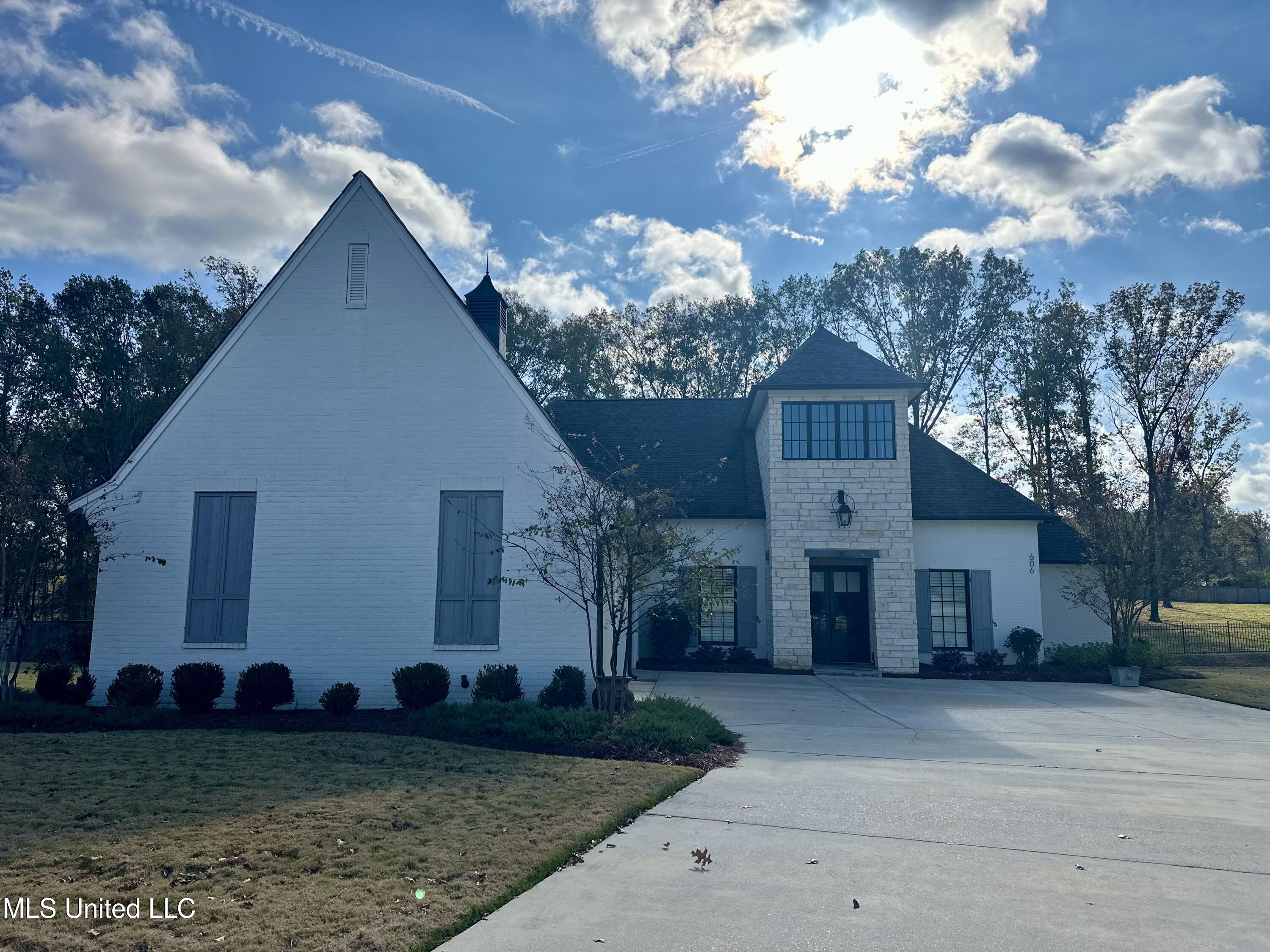 606 Rumford Court Madison, MS 39110 - Photo 1 of 39 IMG_9073