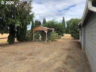 29639 Dane Lane Junction City, OR 97448 - Photo 18 of 32