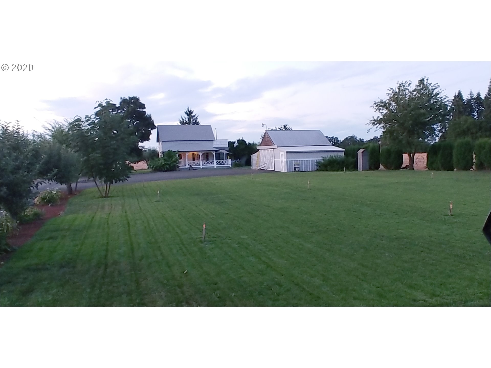 29639 Dane Lane Junction City, OR 97448 - Photo 3 of 32