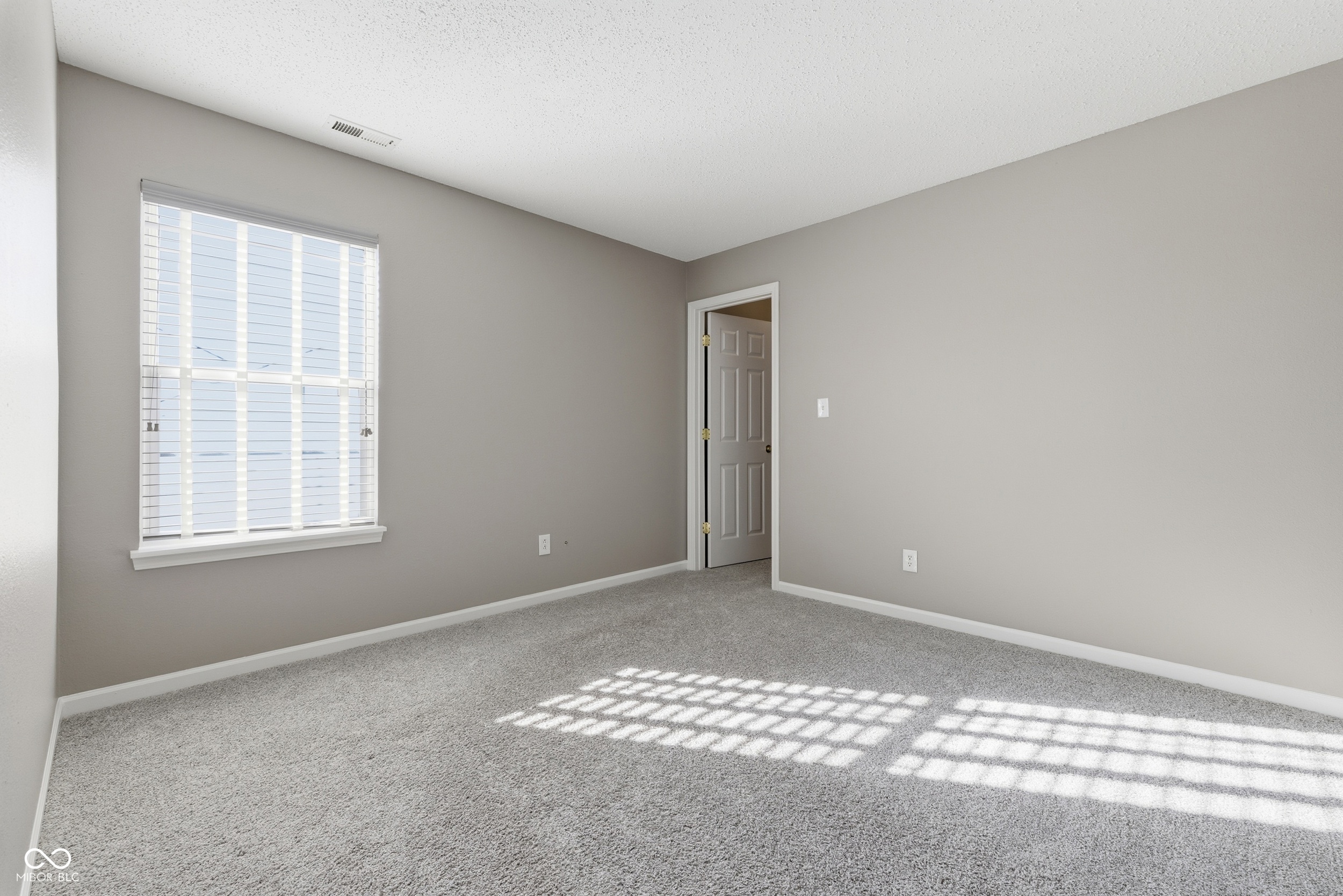 584 Springtree Lane Avon, IN 46123 - Photo 27 of 39