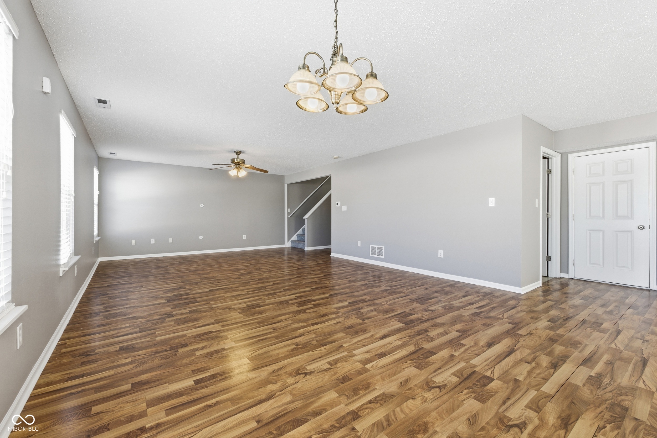 584 Springtree Lane Avon, IN 46123 - Photo 8 of 39