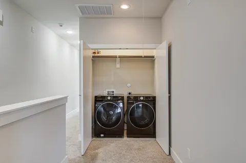 $355,000 | 5522 Rosslyn Road, Houston, TX 77091