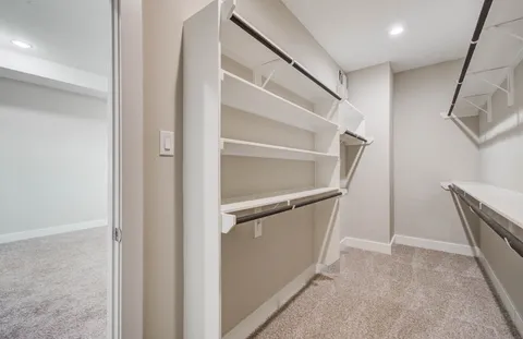 $355,000 | 5522 Rosslyn Road, Houston, TX 77091