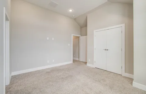 $355,000 | 5522 Rosslyn Road, Houston, TX 77091