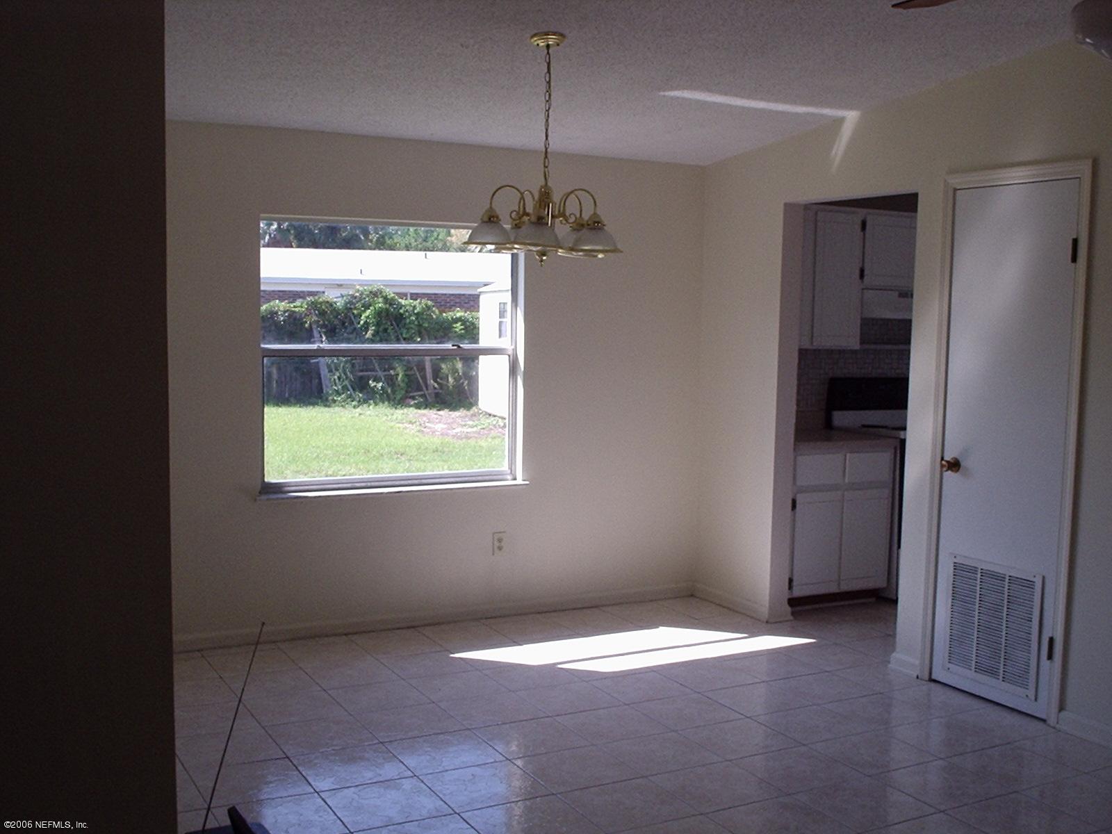 2527 Fernside Road Jacksonville, FL 32246 - Photo 3 of 15 dining area