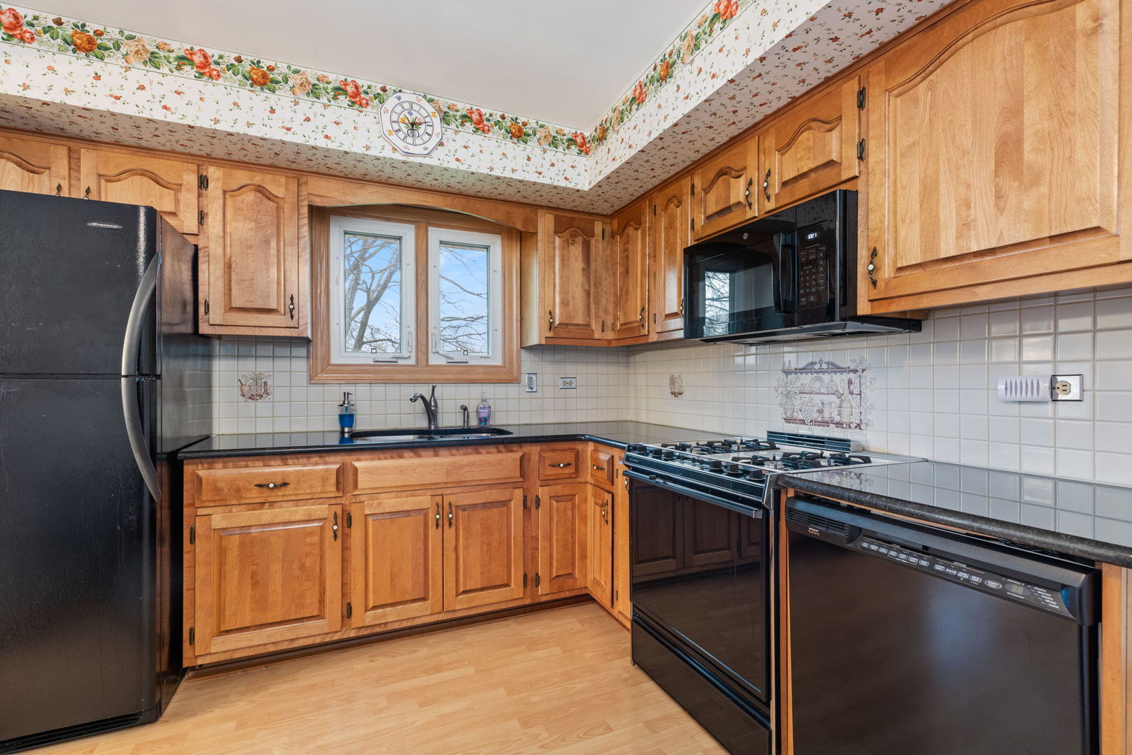 6424 Cedar Road Oak Forest, IL 60452 - Photo 8 of 28