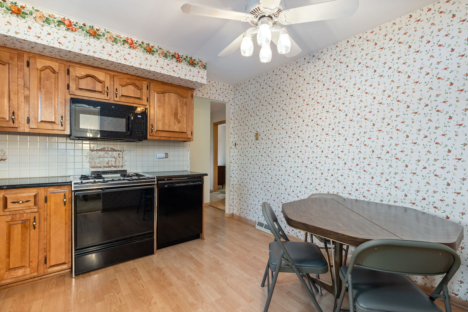 6424 Cedar Road Oak Forest, IL 60452 - Photo 9 of 28
