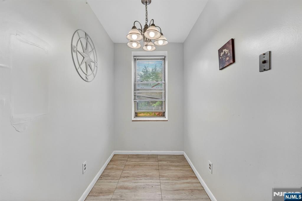 19 Lyons, Unit 204 Newark, NJ 07112 - Photo 6 of 21