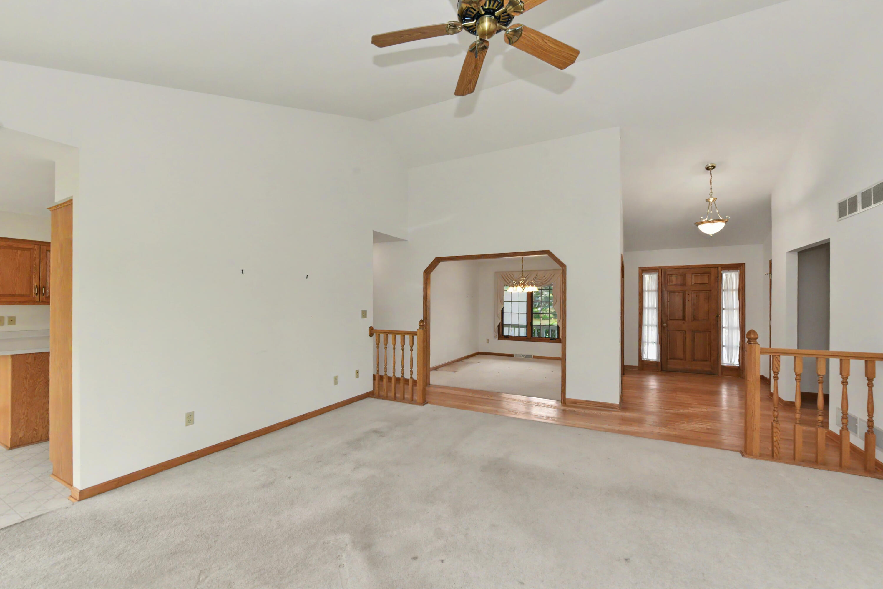 N22W26761 Shooting Star Road Pewaukee, WI 53072 - Photo 10 of 47 DSC_8198