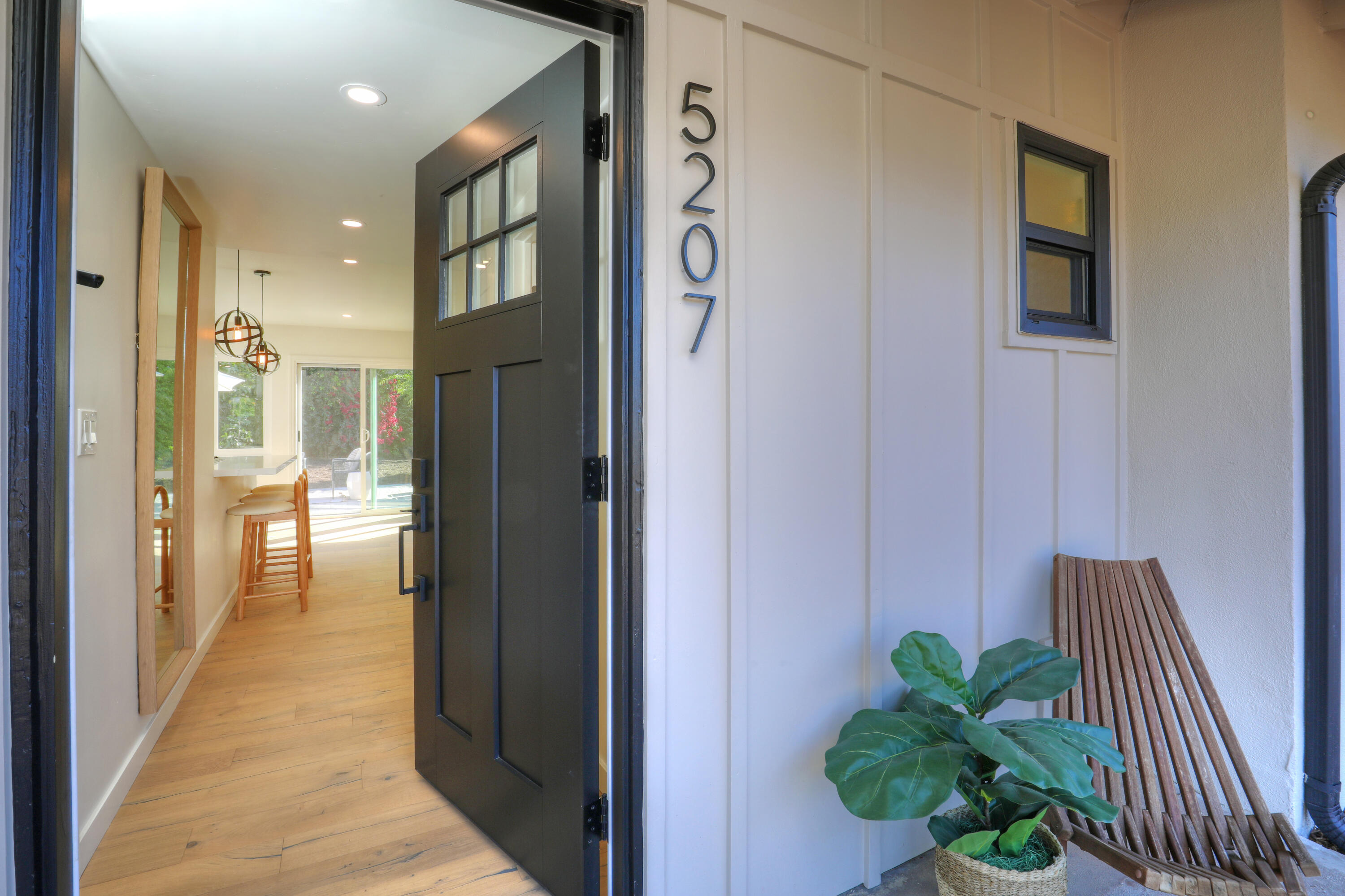 5207 Kirk Drive Santa Barbara, CA 93111 - Photo 14 of 25 Entry_Way