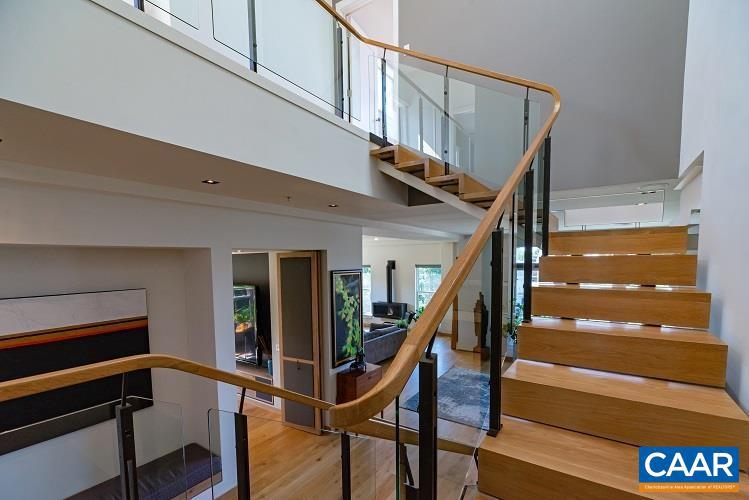 202 B Douglas Avenue, Unit 3B Charlottesville, VA 22902 - Photo 22 of 26