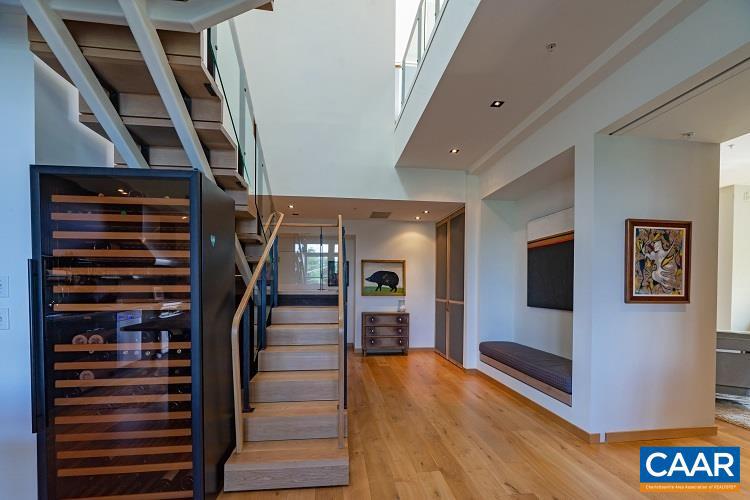 202 B Douglas Avenue, Unit 3B Charlottesville, VA 22902 - Photo 10 of 26