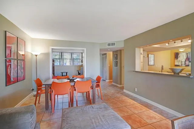 $2,800 | 1831 Sabal Palm Drive, Unit 202, Davie, FL 33324