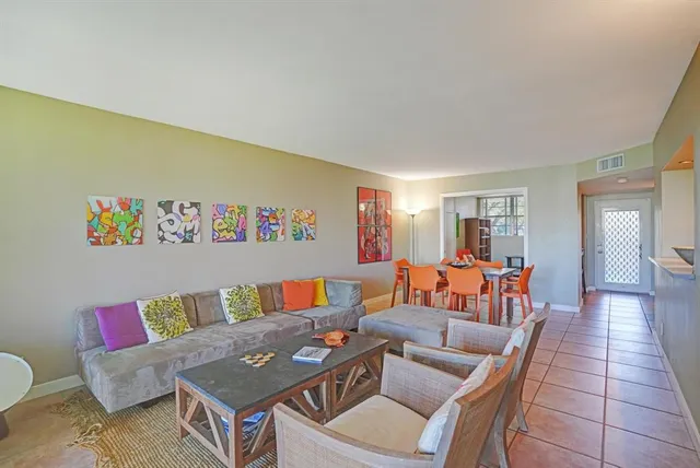 $2,800 | 1831 Sabal Palm Drive, Unit 202, Davie, FL 33324