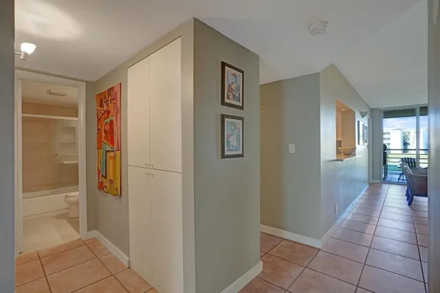 $2,800 | 1831 Sabal Palm Drive, Unit 202, Davie, FL 33324