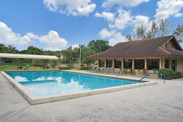 $2,800 | 1831 Sabal Palm Drive, Unit 202, Davie, FL 33324