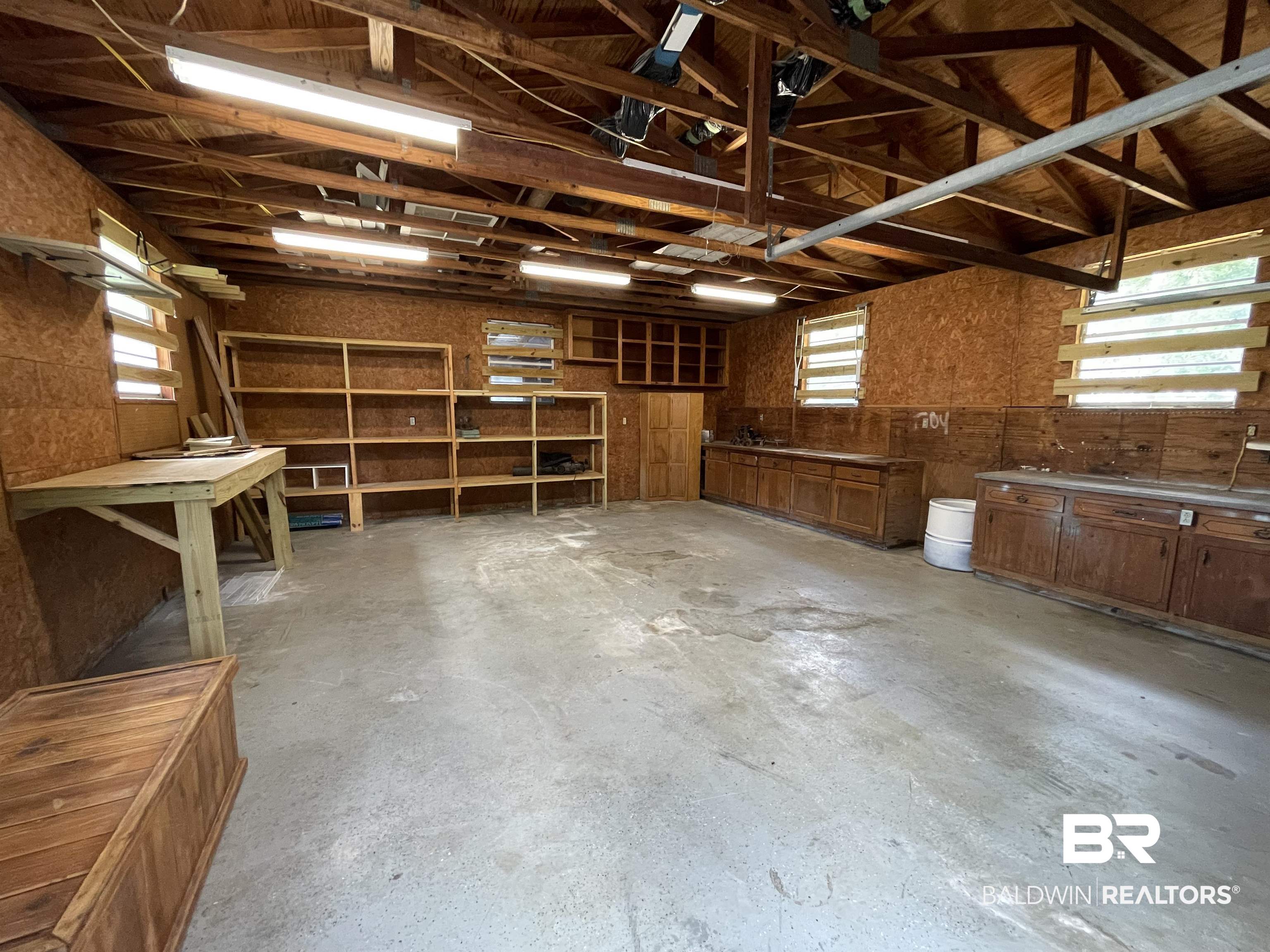 402 West Myrtle Avenue Foley, AL 36535 - Photo 35 of 38 Detached Garage Interior