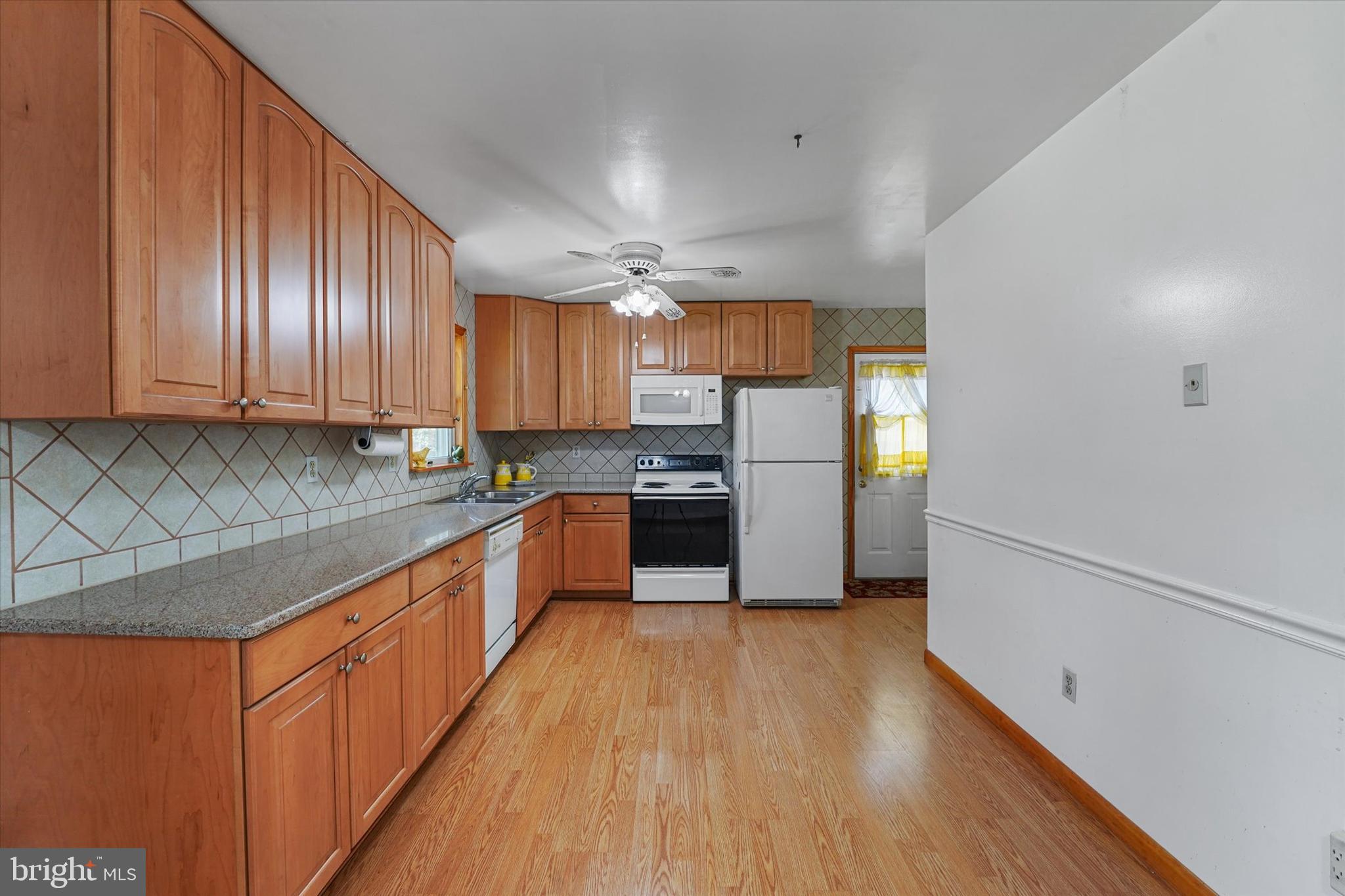 112 Chatham Road Bel Air, MD 21014 - Photo 8 of 22 Upgraded Kitchen Just Needs New Appliances
