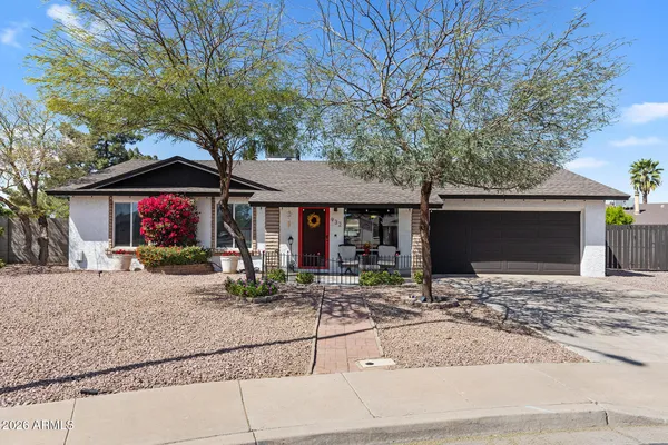 $475,000 | 932 West Los Lagos Vista Avenue, Mesa, AZ 85210
