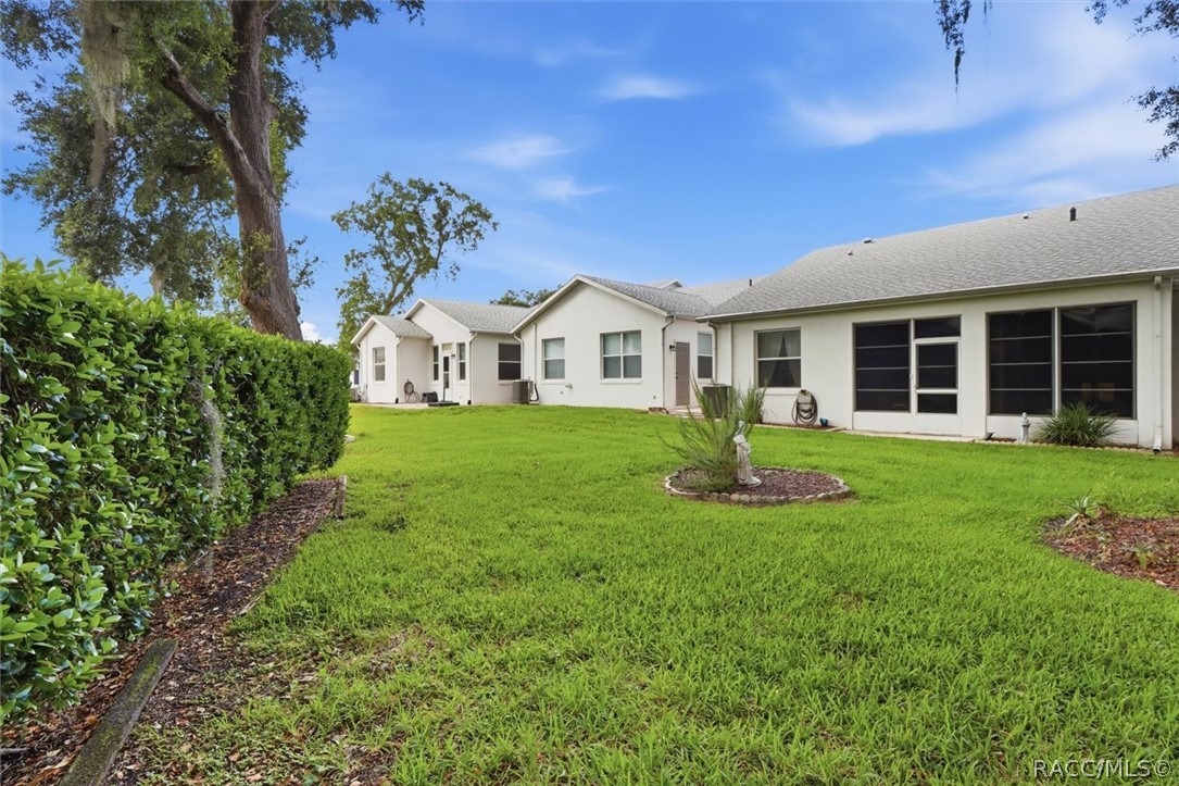 6714 East Waybridge Court Inverness, FL 34452 - Photo 33 of 47 Exterior Back