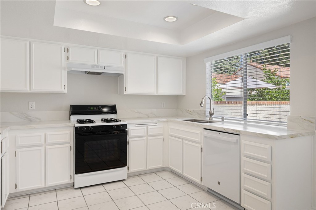 711 Santa Rosa San Dimas, CA 91773 - Photo 12 of 35