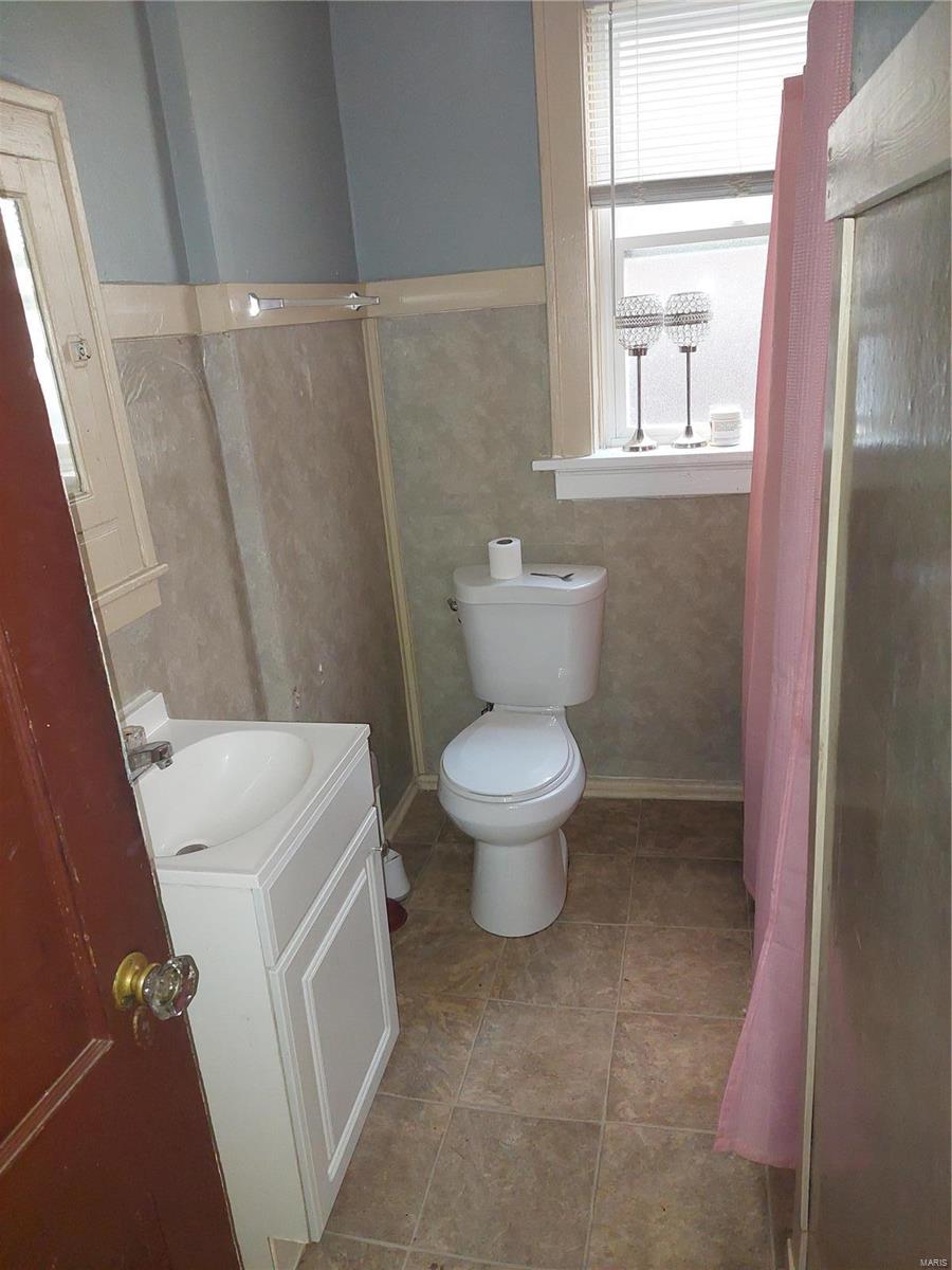 4610 Morgan Ford Road St. Louis, MO 63116 - Photo 6 of 12 Gallery Image 6