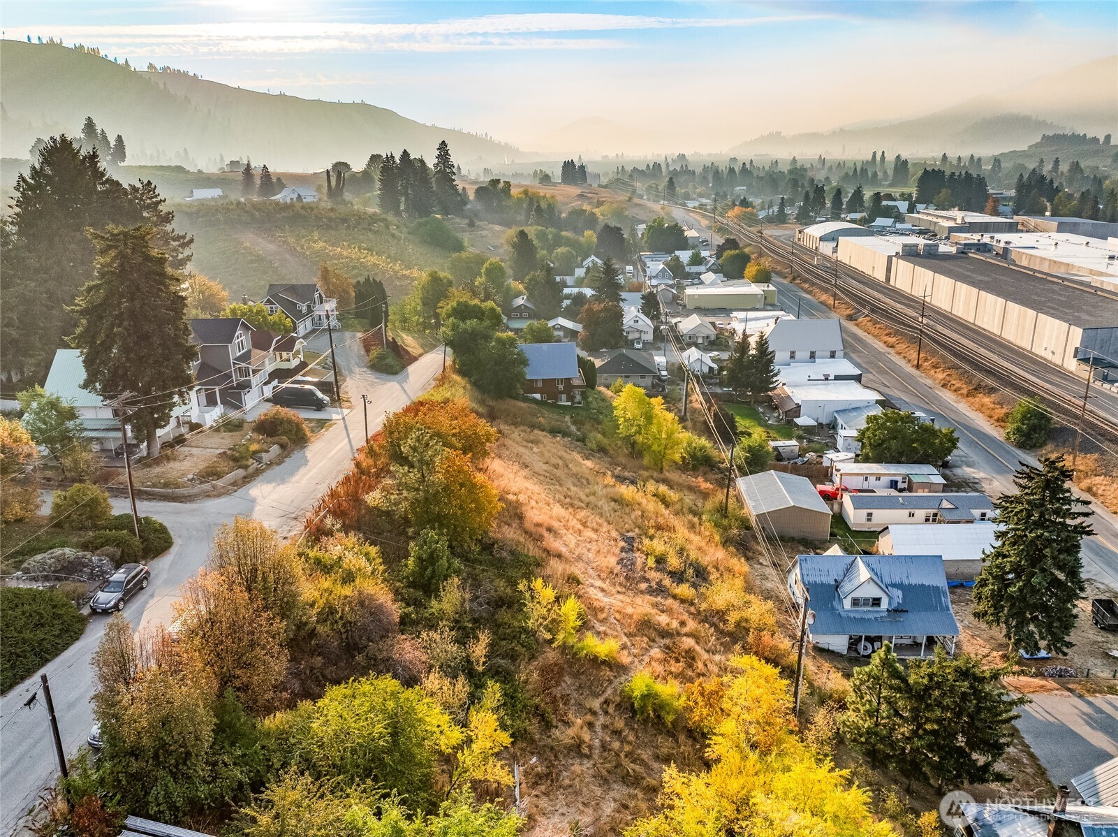 17 High Street Peshastin, WA 98847 - Photo 6 of 11 a view of a city