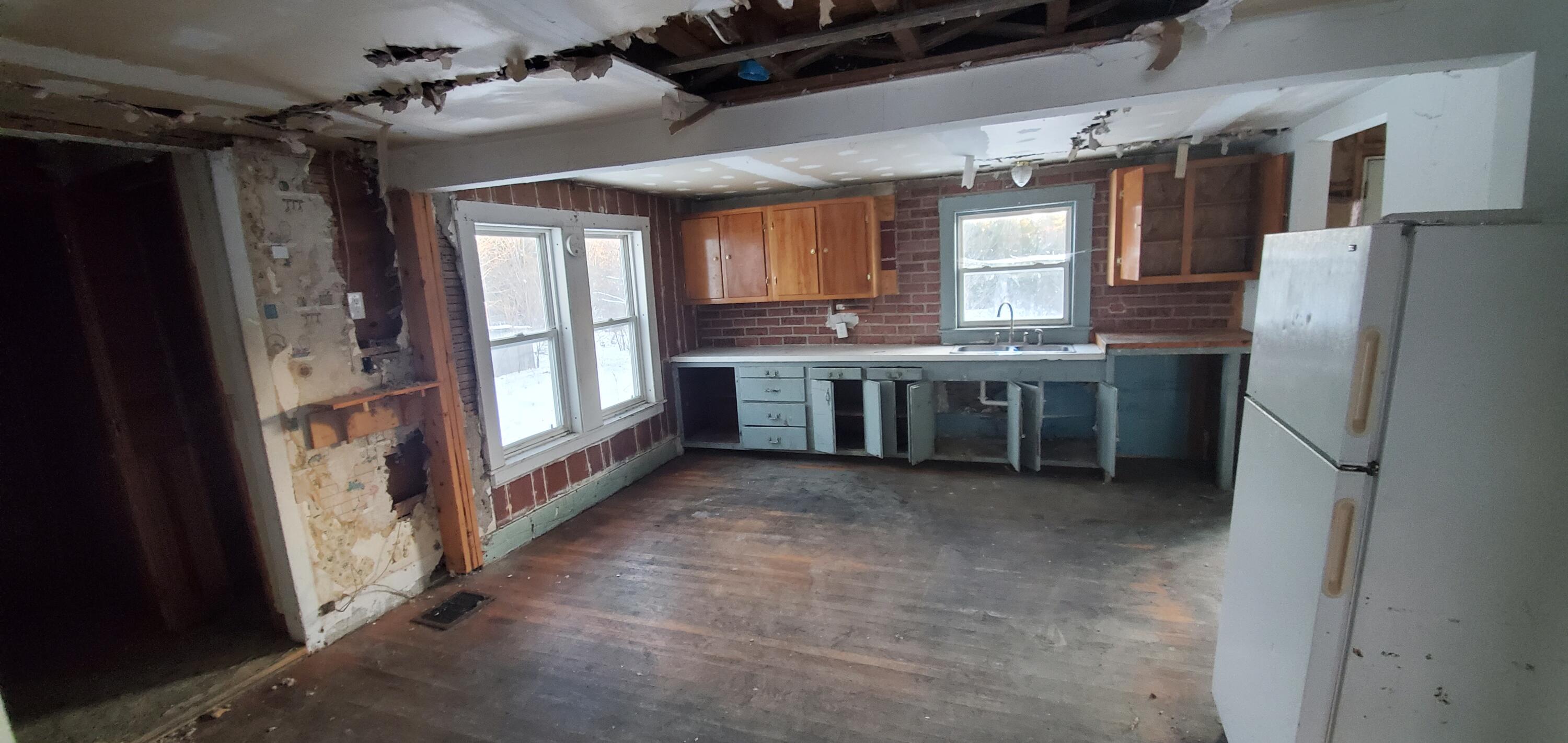 699 Airline Road Clifton, ME 04428 - Photo 2 of 13 20220126_161132