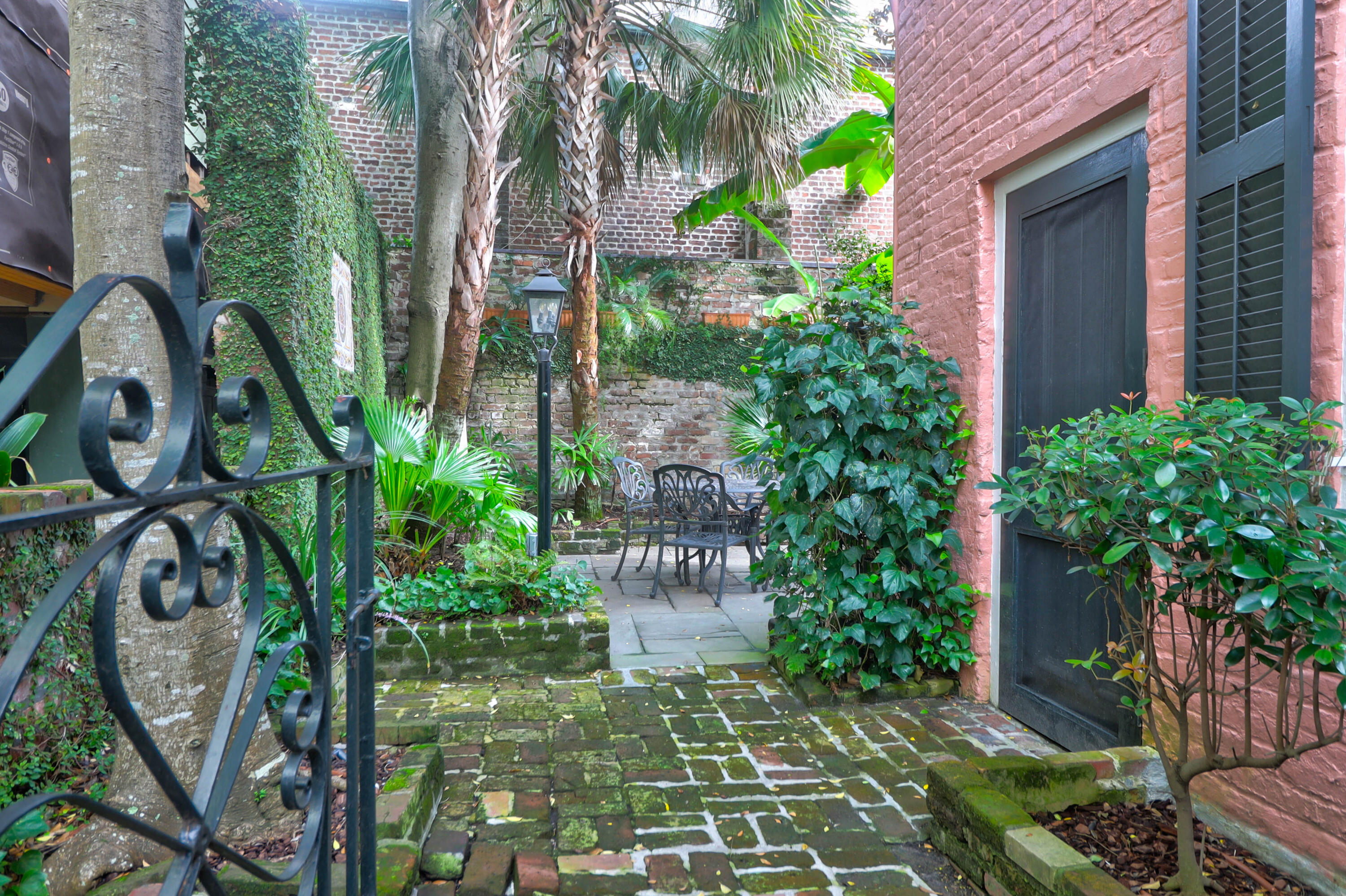 22 Chalmers Street Charleston, SC 29401 - Photo 27 of 30 22 Chalmers -Tidalcreekphoto- (48)