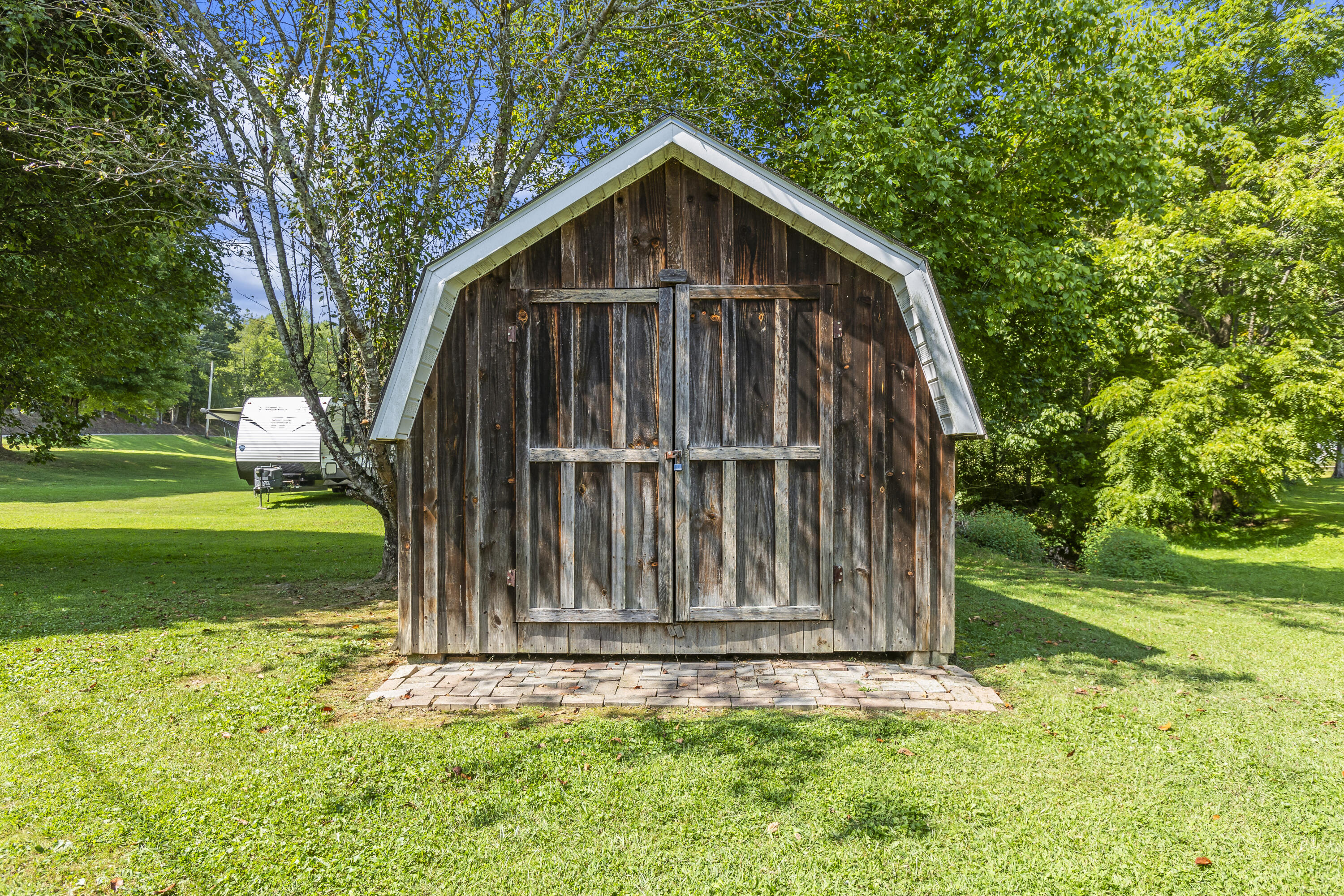 138 Sandy Ridge Road Campton, KY 41301 - Photo 35 of 37 I82A9864