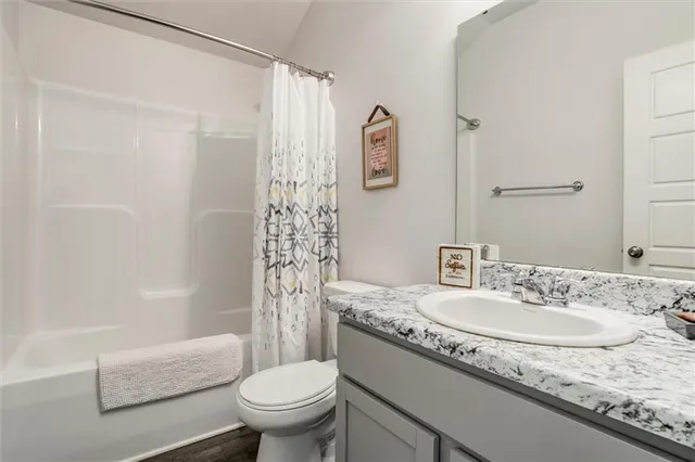 $319,000 | 1011 Redbud Drive, Paola, KS 66071