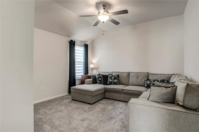 $319,000 | 1011 Redbud Drive, Paola, KS 66071