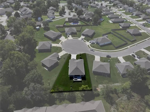 $319,000 | 1011 Redbud Drive, Paola, KS 66071