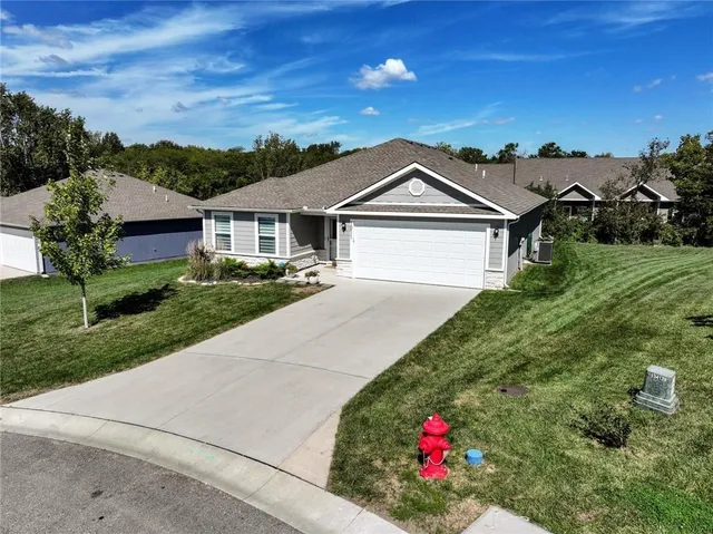 $319,000 | 1011 Redbud Drive, Paola, KS 66071