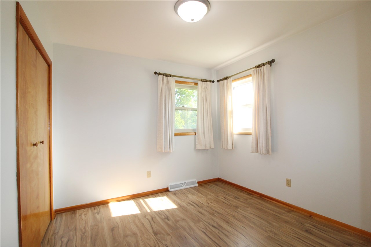 1505 Garrison Road Owosso, MI 48867 - Photo 12 of 28 50050741-11.JPG