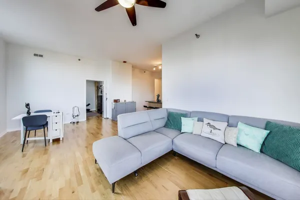 $4,195 | 1464 South Michigan Avenue, Unit 1904, Chicago, IL 60605