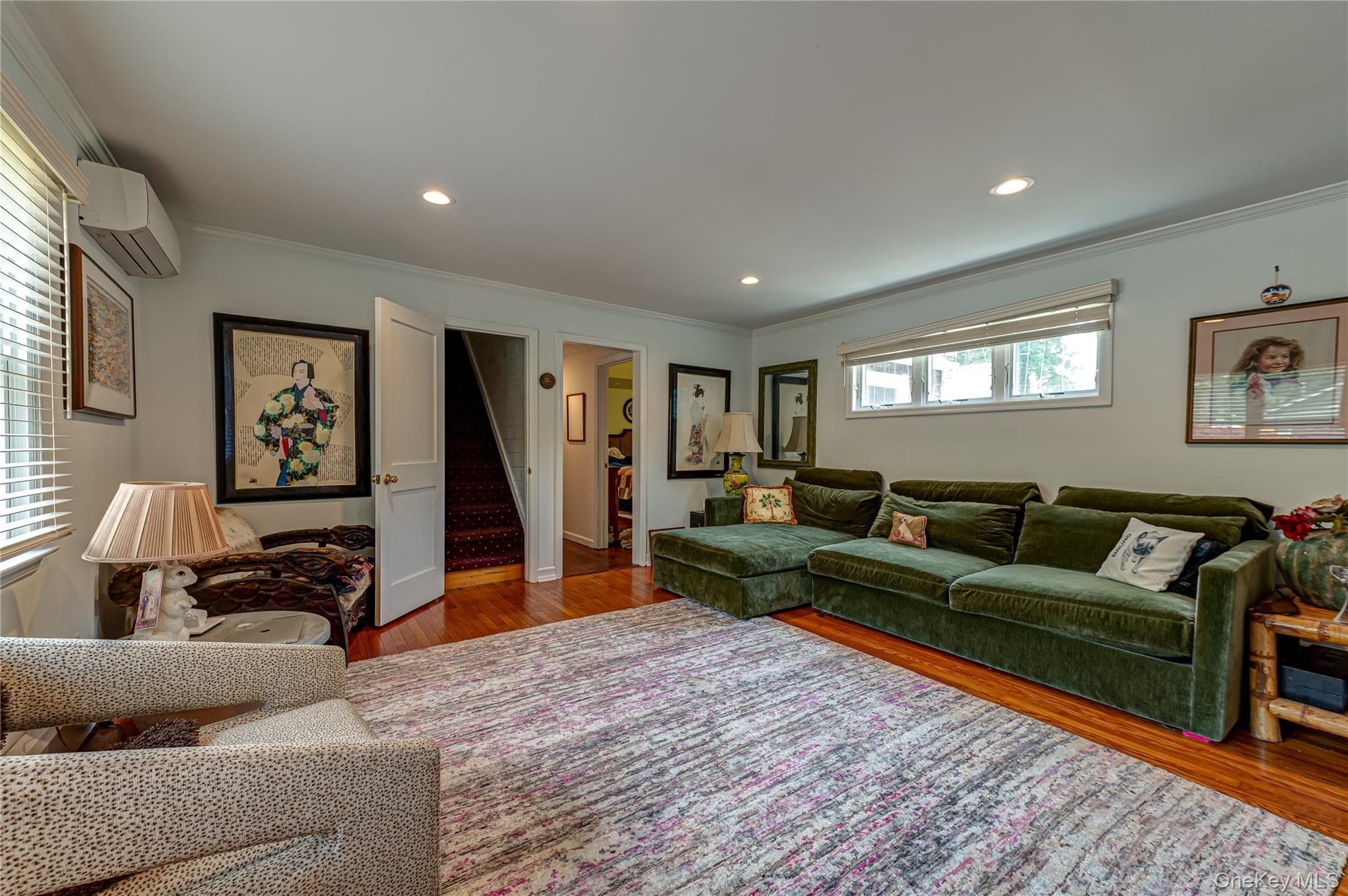 253 Melbury Road Babylon, NY 11702 - Photo 14 of 44