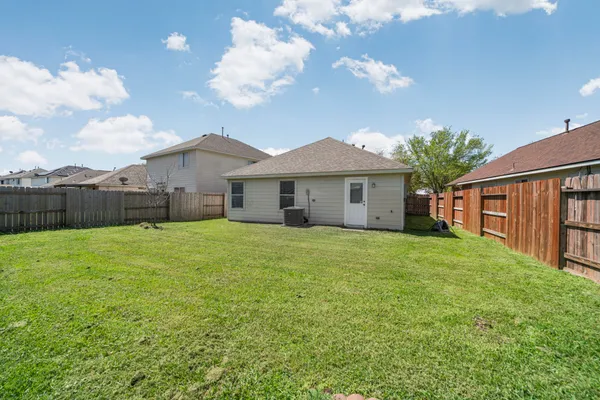 $1,900 | 14323 Brunswick Point Lane, Houston, TX 77047