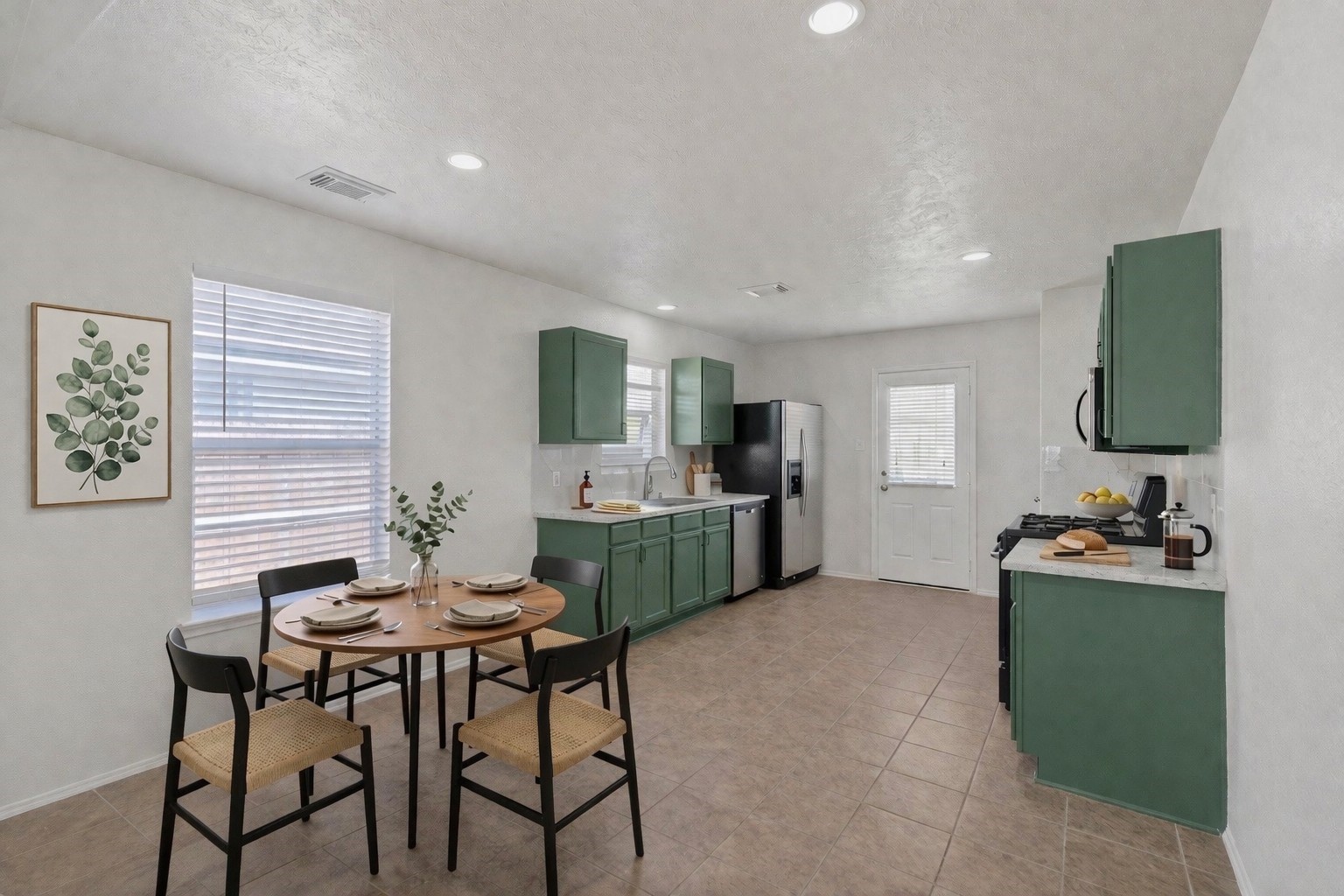 14323 Brunswick Point Lane Houston, TX 77047 - Photo 9 of 33