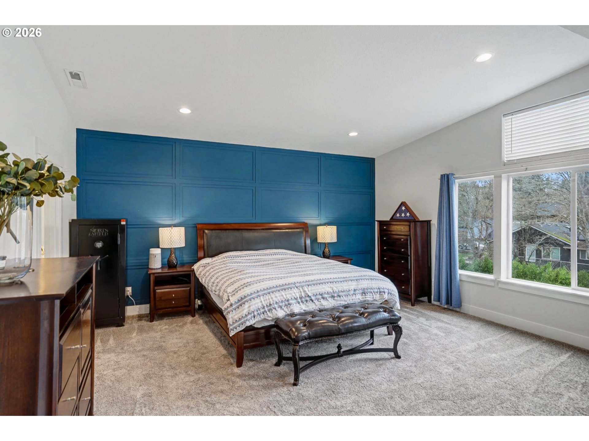 5520 Crossler Meadow Loop South Salem, OR 97306 - Photo 17 of 40 a spacious bedroom with a bed and a large window