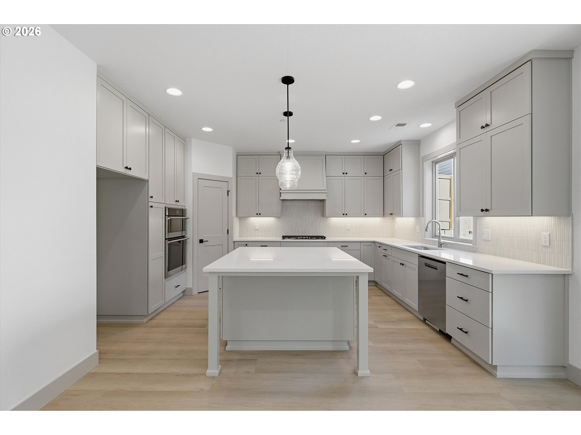 14986 Southeast Andre Way Clackamas, OR 97015 - Photo 13 of 47