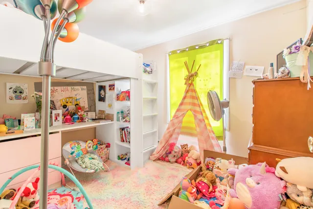 $209,900 | 30 Holmes Street, Canaan, VT 05903