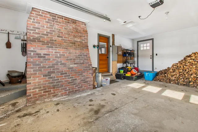 $209,900 | 30 Holmes Street, Canaan, VT 05903