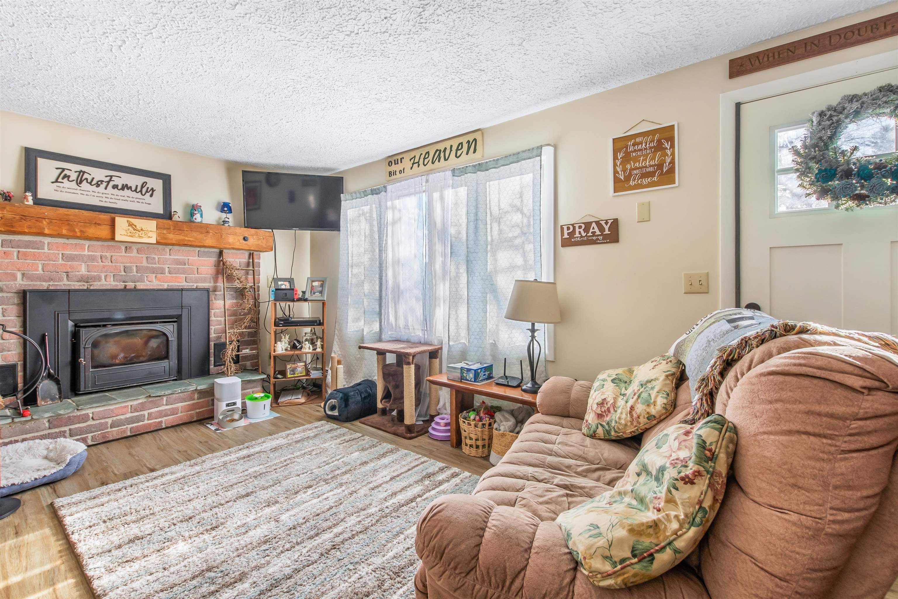 30 Holmes Street Canaan, VT 05903 - Photo 8 of 32