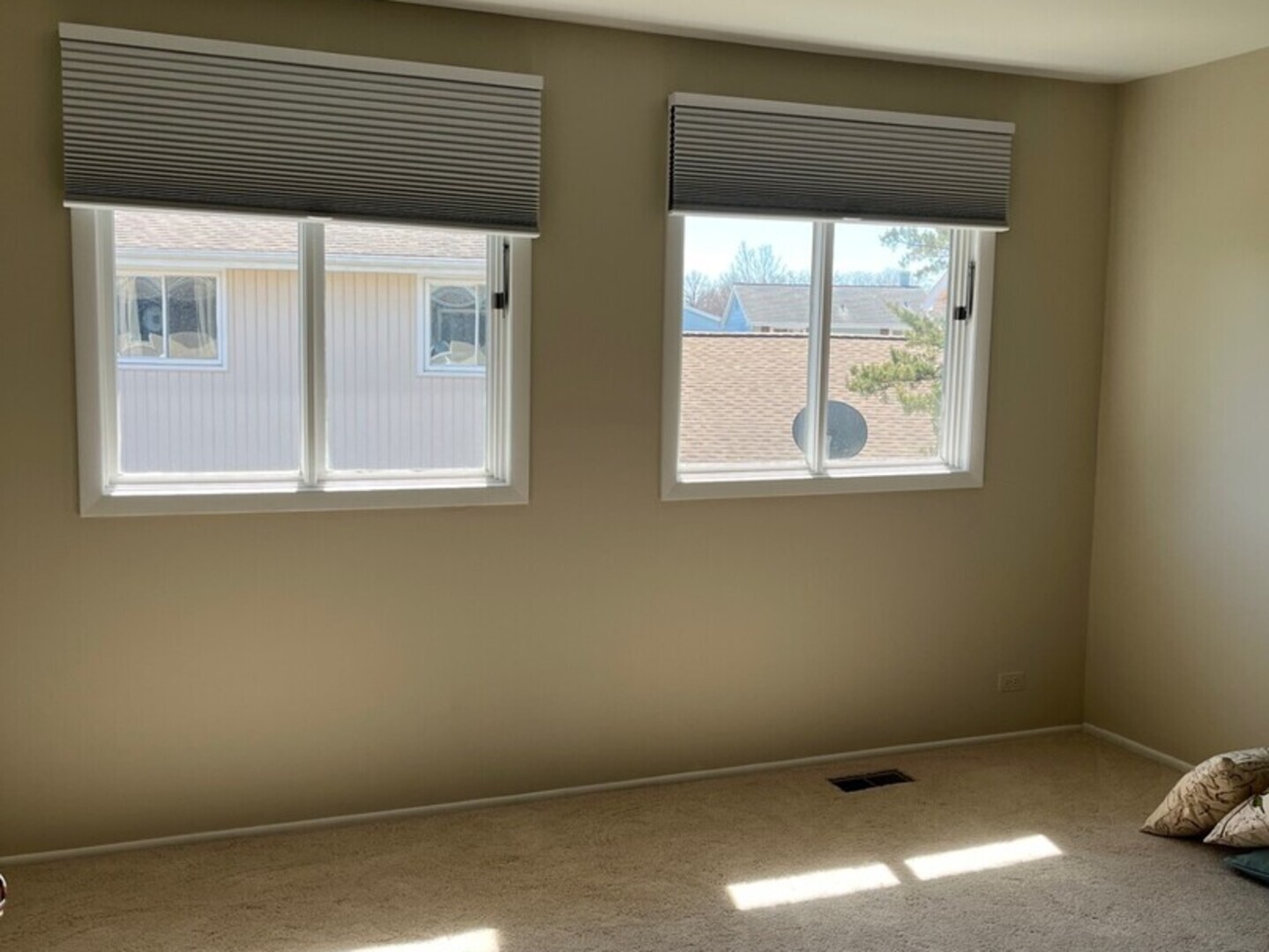 1690 Darwin Court Wheaton, IL 60189 - Photo 8 of 17 an empty room with a window
