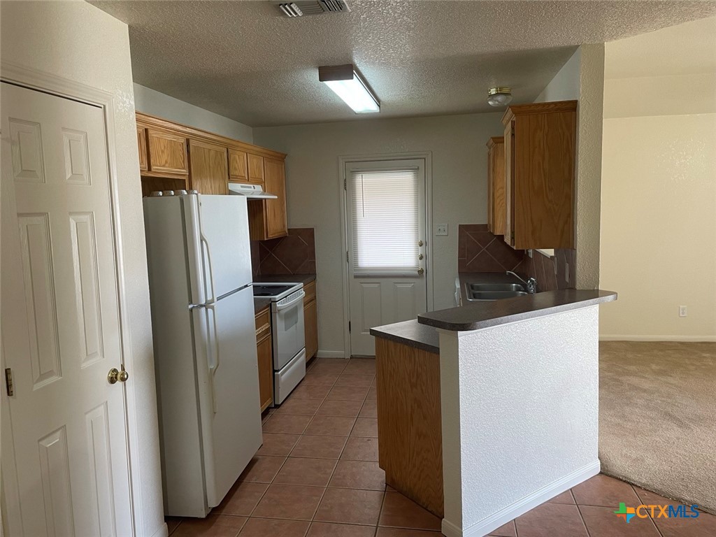 3702 Dustin Court, Unit B Killeen, TX 76549 - Photo 5 of 16