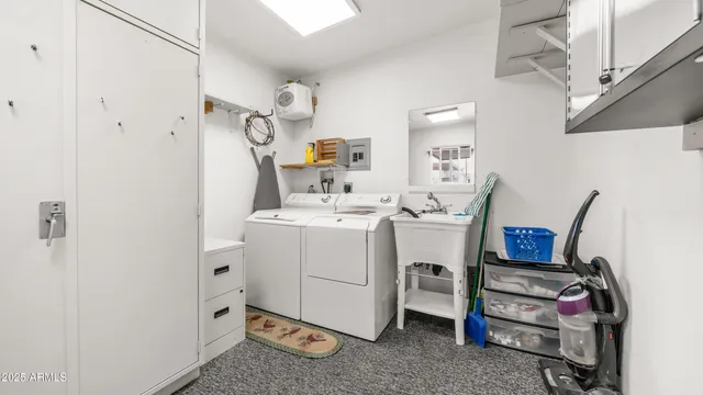 a view of the porch of the house