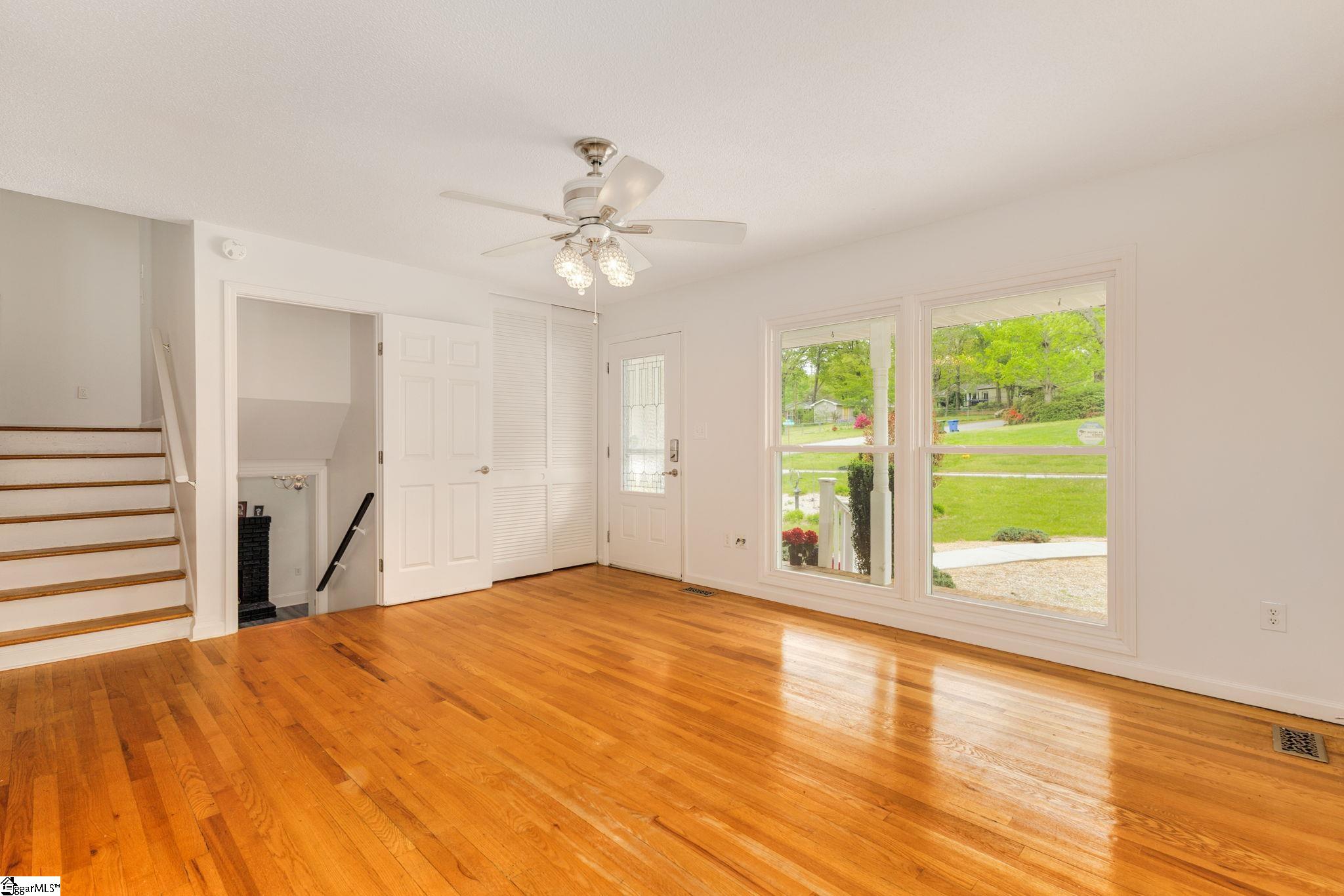 115 Montclair Road Mauldin, SC 29662 - Photo 5 of 36 Gallery Image 5