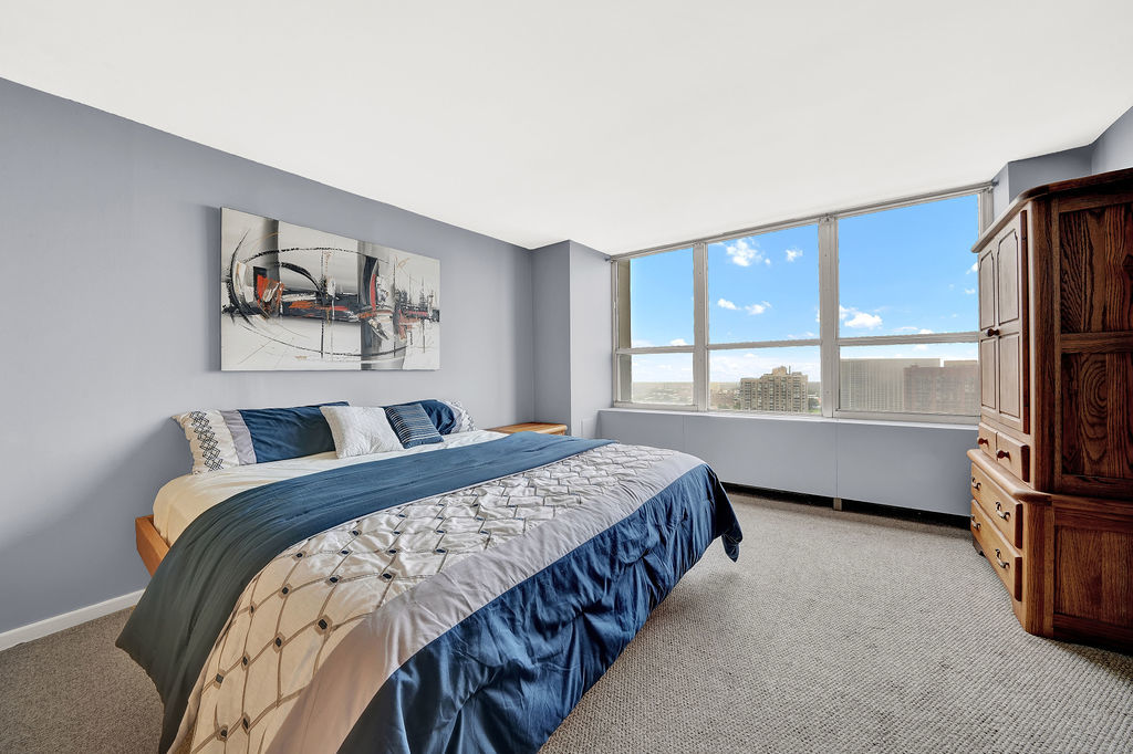 655 West Irving Park Road, Unit 2516 Chicago, IL 60613 - Photo 8 of 27 Gallery Image 8